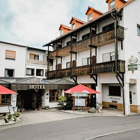 Hotel-Restaurant Zum Schwalbennest Alsfeld Eksteriør billede